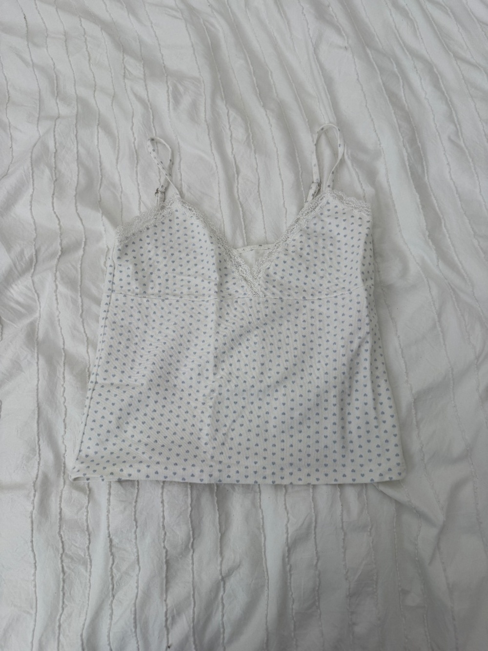 brandy melville heart print tank   one size   details: -perfect condition  -no f